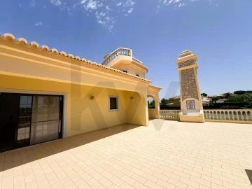 Moradia T4 para Venda em Lagoa e Carvoeiro