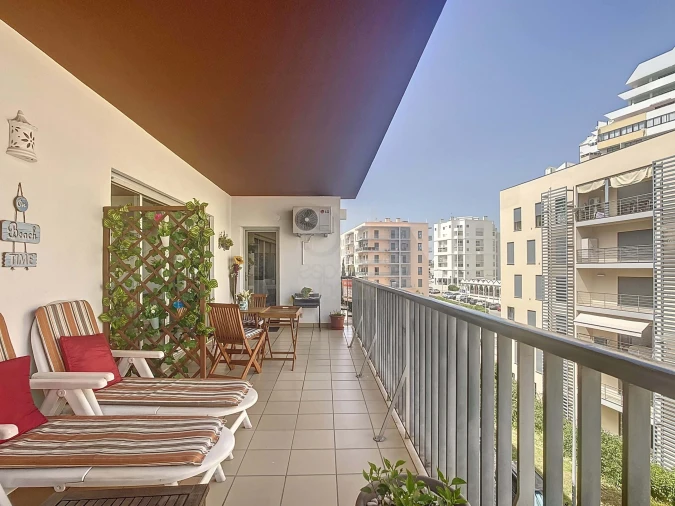 Apartamento T1 para Venda em Armação de Pera Foto 3