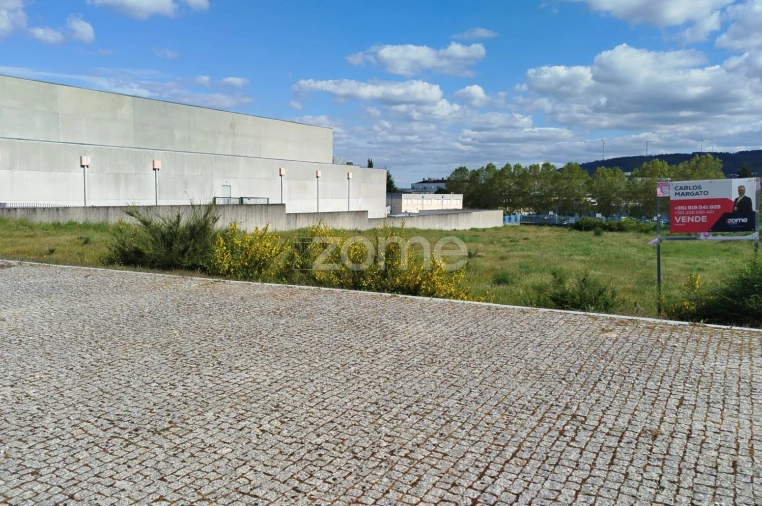 Terreno para Venda em Moimenta da Beira Foto 10