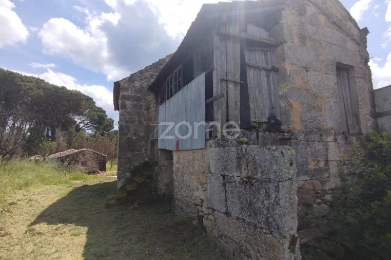 Moradia T2 para Venda em Oliveira do Conde Foto 8