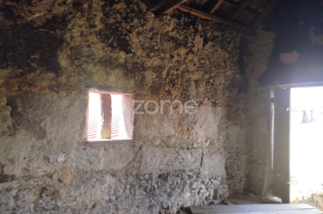 Moradia T2 para Venda em Oliveira do Conde Foto 11