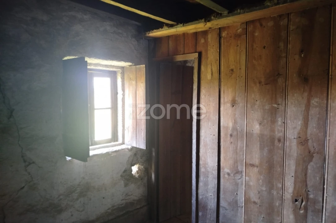 Moradia T2 para Venda em Oliveira do Conde Foto 19