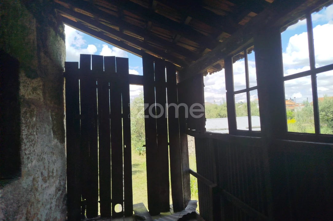 Moradia T2 para Venda em Oliveira do Conde Foto 22