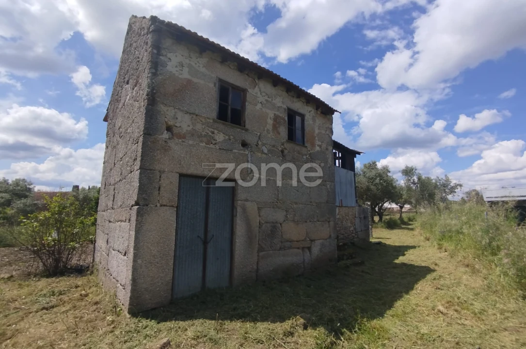 Moradia T2 para Venda em Oliveira do Conde Foto 4