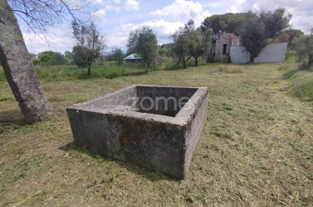 Moradia T2 para Venda em Oliveira do Conde Foto 24