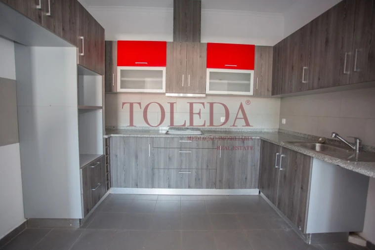 Moradia T5 para Venda em Golegã Foto 2