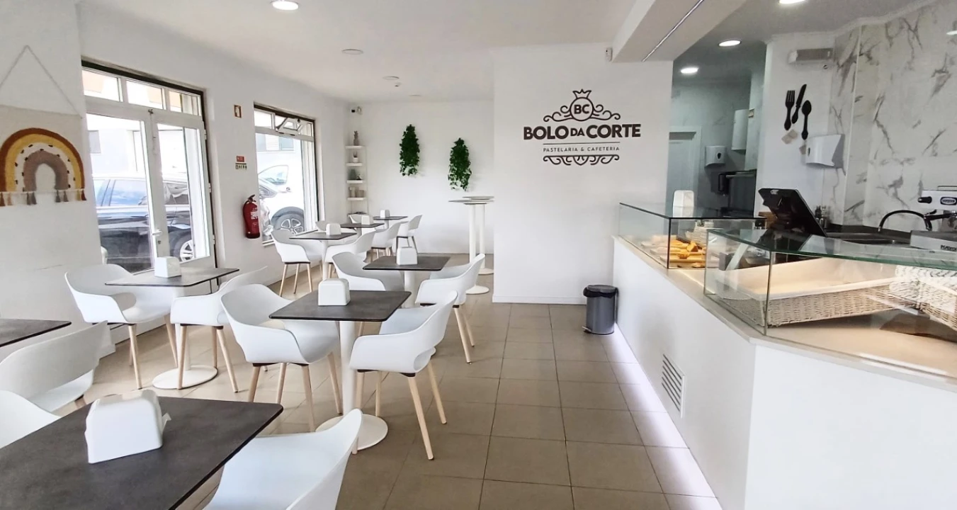 Loja para Venda em Póvoa de Santa Iria e Forte da Casa Foto 1