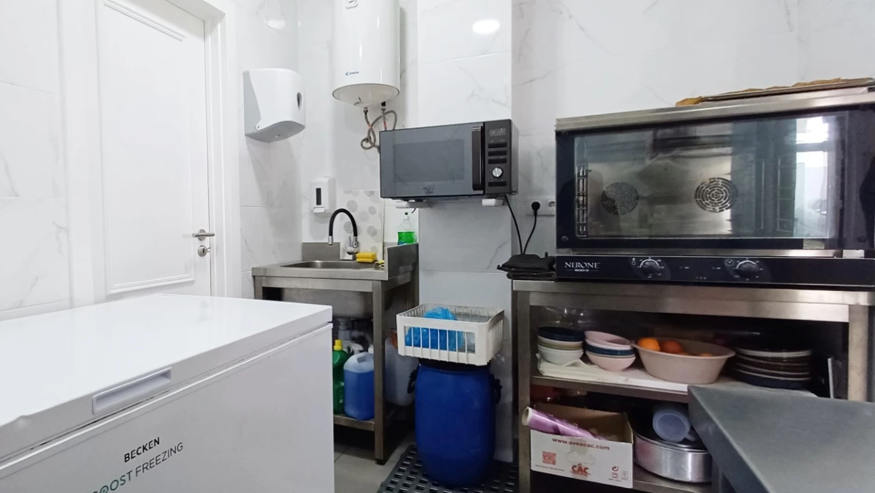 Loja para Venda em Póvoa de Santa Iria e Forte da Casa Foto 9