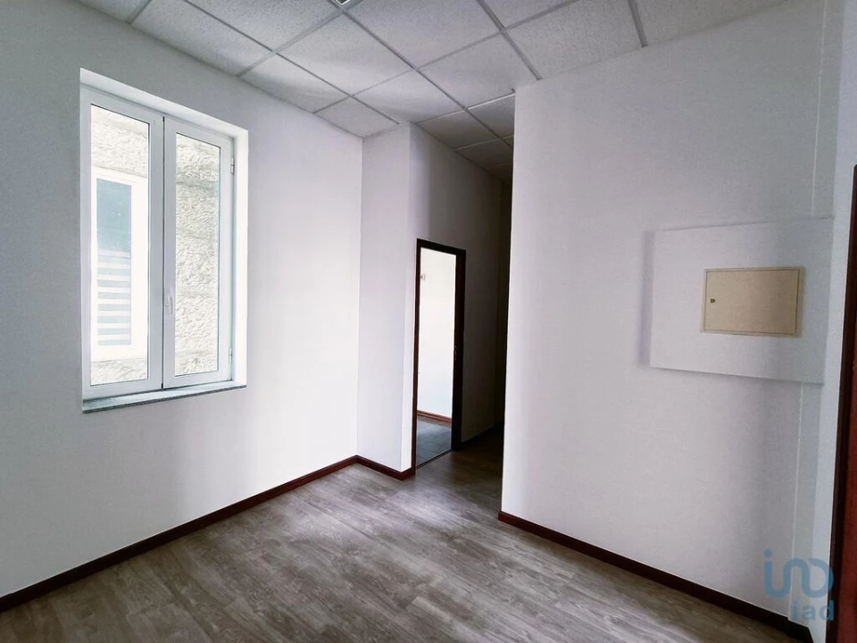 Negócio para Venda em Subportela, Deocriste e Portela Susã Foto 3