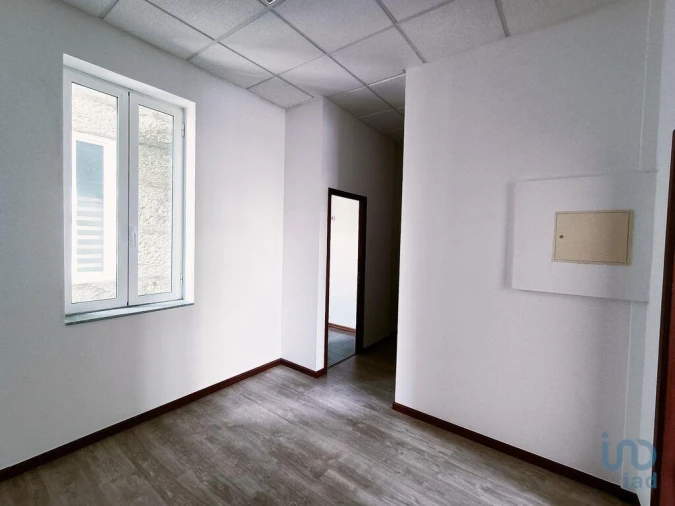 Negócio para Venda em Subportela, Deocriste e Portela Susã Foto 3