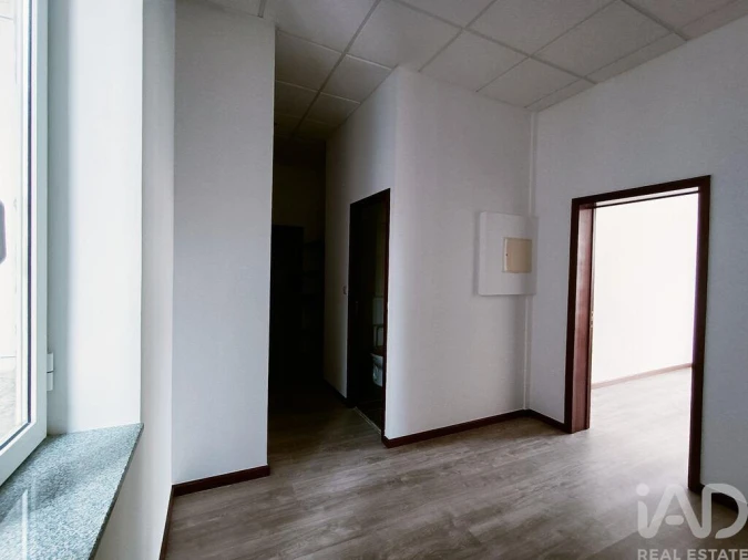 Negócio para Venda em Subportela, Deocriste e Portela Susã Foto 17