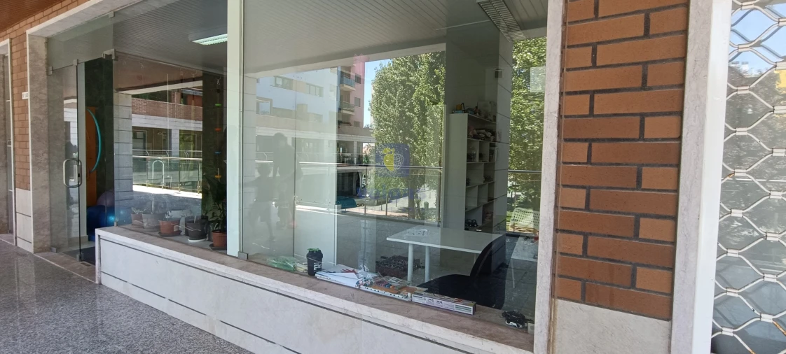 Negócio para Venda em Ramada e Caneças Foto 2