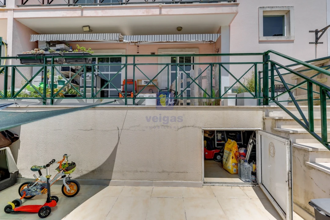 Apartamento T2 para Venda em Casal de Cambra Foto 23