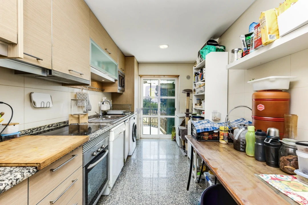 Apartamento T2 para Venda em Casal de Cambra Foto 17