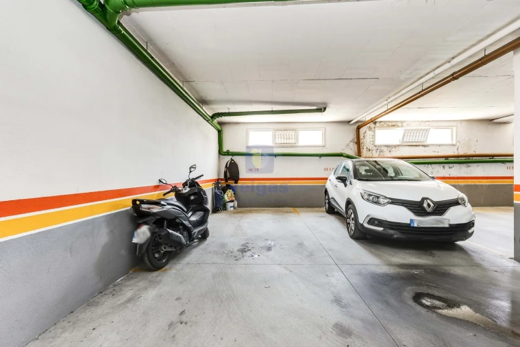 Apartamento T2 para Venda em Casal de Cambra Foto 28