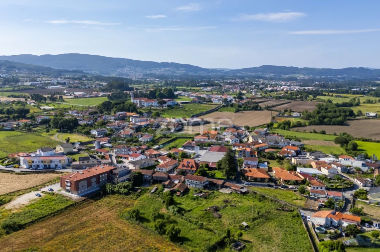 Moradia T4 para Venda em Barcelos, V.Boa, V.Frescainha Foto 32
