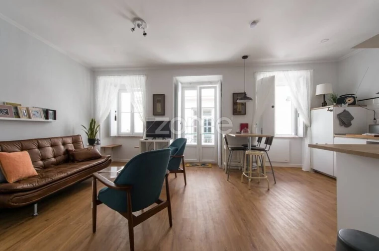 Apartamento T2 para Venda em Misericórdia Foto 8