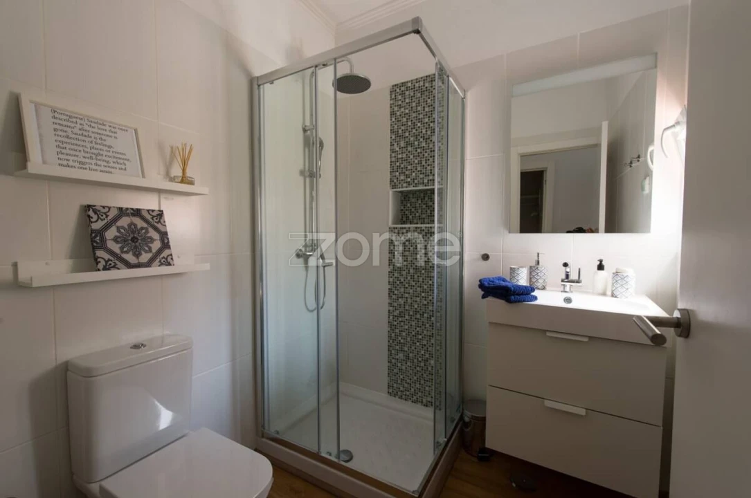 Apartamento T2 para Venda em Misericórdia Foto 6