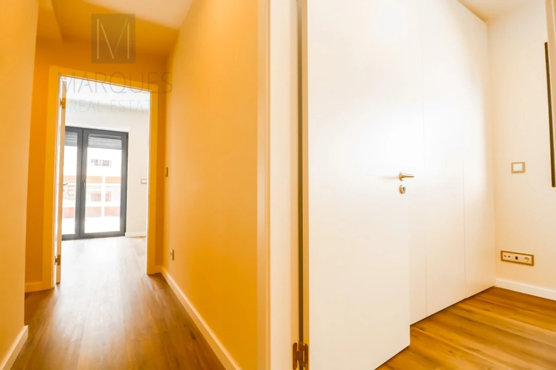 Apartamento T4 para Venda em Almada, Cova da Piedade, Pragal e Cacilhas Foto 16