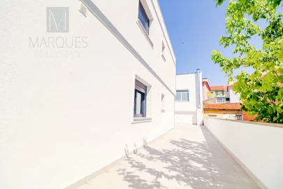 Apartamento T4 para Venda em Almada, Cova da Piedade, Pragal e Cacilhas