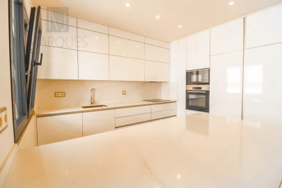 Apartamento T4 para Venda em Almada, Cova da Piedade, Pragal e Cacilhas