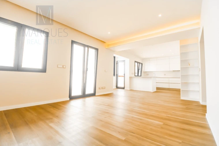 Apartamento T4 para Venda em Almada, Cova da Piedade, Pragal e Cacilhas Foto 7