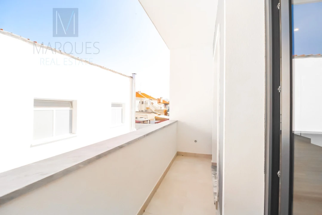 Apartamento T4 para Venda em Almada, Cova da Piedade, Pragal e Cacilhas Foto 3