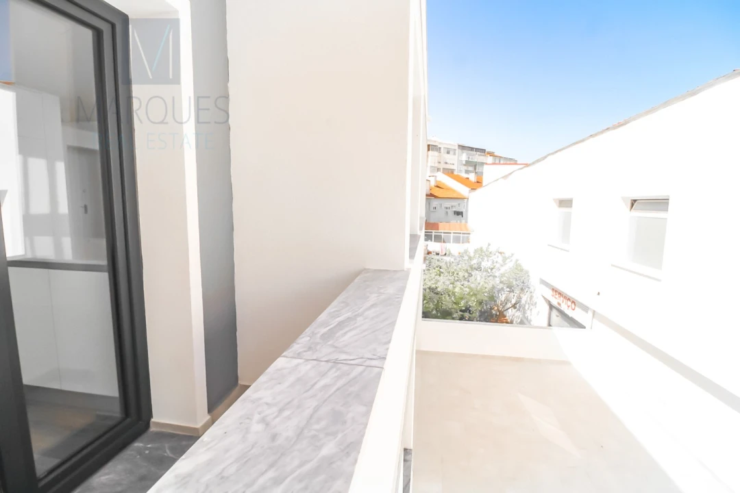 Apartamento T4 para Venda em Almada, Cova da Piedade, Pragal e Cacilhas Foto 6