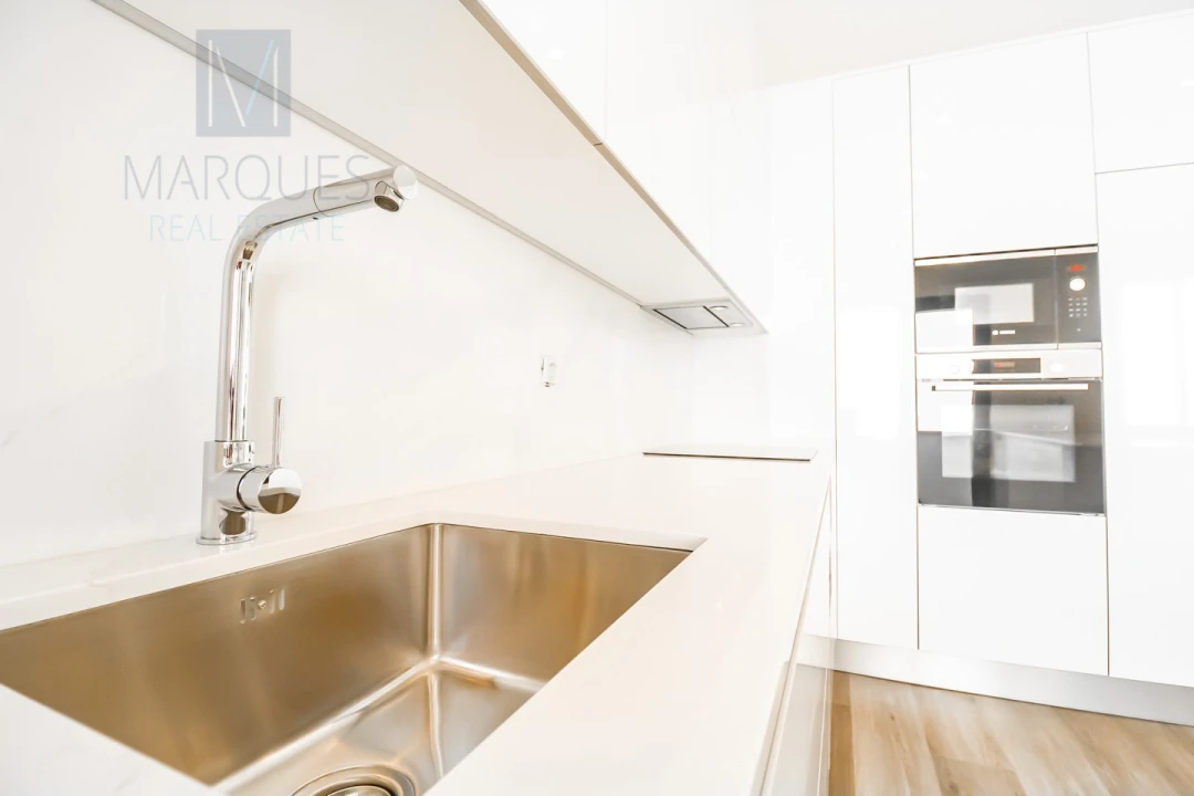 Apartamento T4 para Venda em Almada, Cova da Piedade, Pragal e Cacilhas Foto 7
