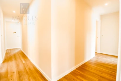 Apartamento T4 para Venda em Almada, Cova da Piedade, Pragal e Cacilhas