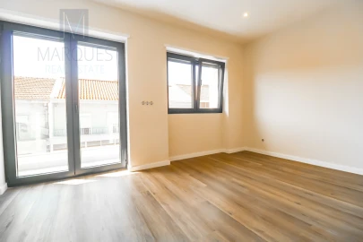 Apartamento T4 para Venda em Almada, Cova da Piedade, Pragal e Cacilhas