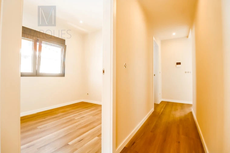 Apartamento T4 para Venda em Almada, Cova da Piedade, Pragal e Cacilhas Foto 13