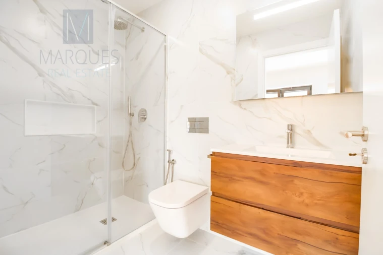 Apartamento T4 para Venda em Almada, Cova da Piedade, Pragal e Cacilhas Foto 18