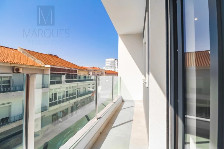 Apartamento T4 para Venda em Almada, Cova da Piedade, Pragal e Cacilhas Foto 20