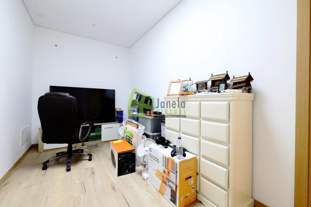 Moradia T4 para Venda em Alhos Vedros Foto 6