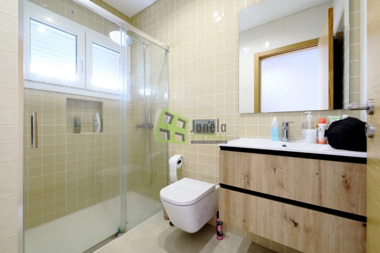 Moradia T4 para Venda em Alhos Vedros Foto 7