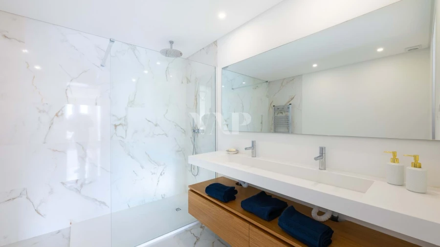 Apartamento T2 para Venda em Quarteira Foto 15