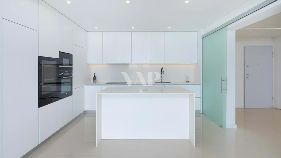 Apartamento T2 para Venda em Quarteira Foto 9