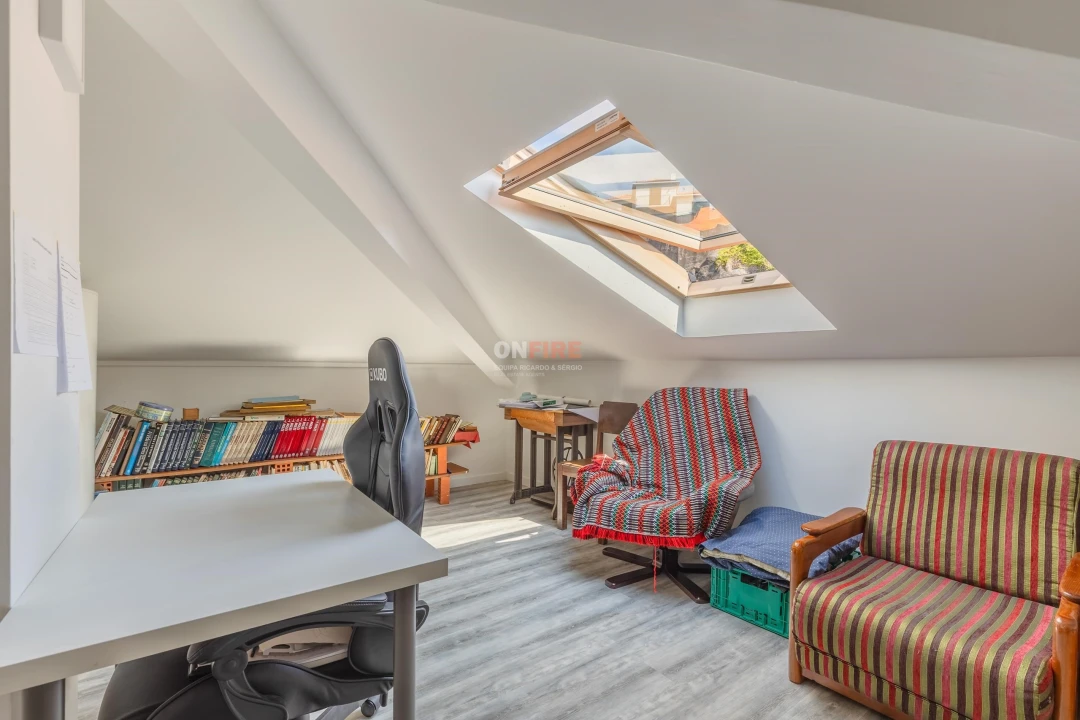 Moradia T4 para Venda em Funchal (São Pedro) Foto 33