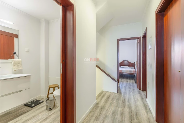 Moradia T4 para Venda em Funchal (São Pedro) Foto 25