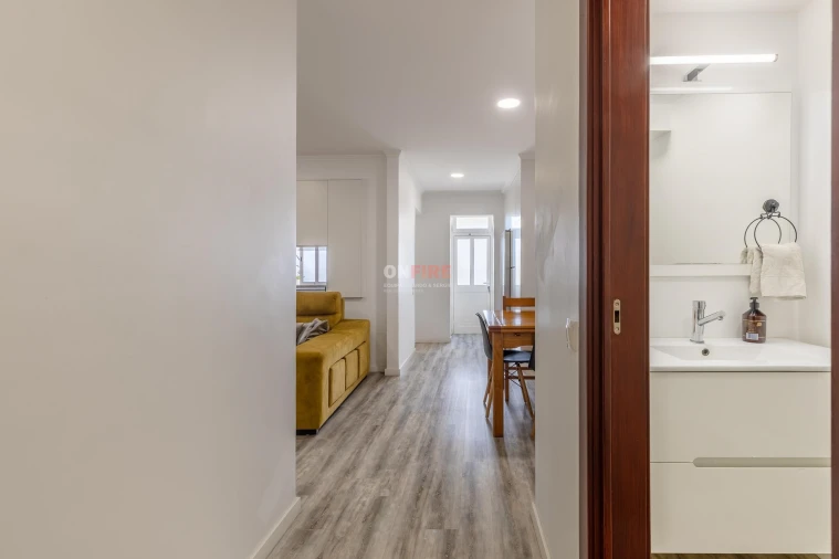 Moradia T4 para Venda em Funchal (São Pedro) Foto 11