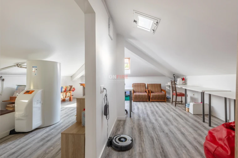 Moradia T4 para Venda em Funchal (São Pedro) Foto 28