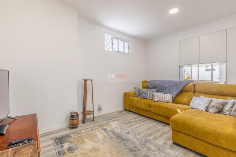 Moradia T4 para Venda em Funchal (São Pedro) Foto 5