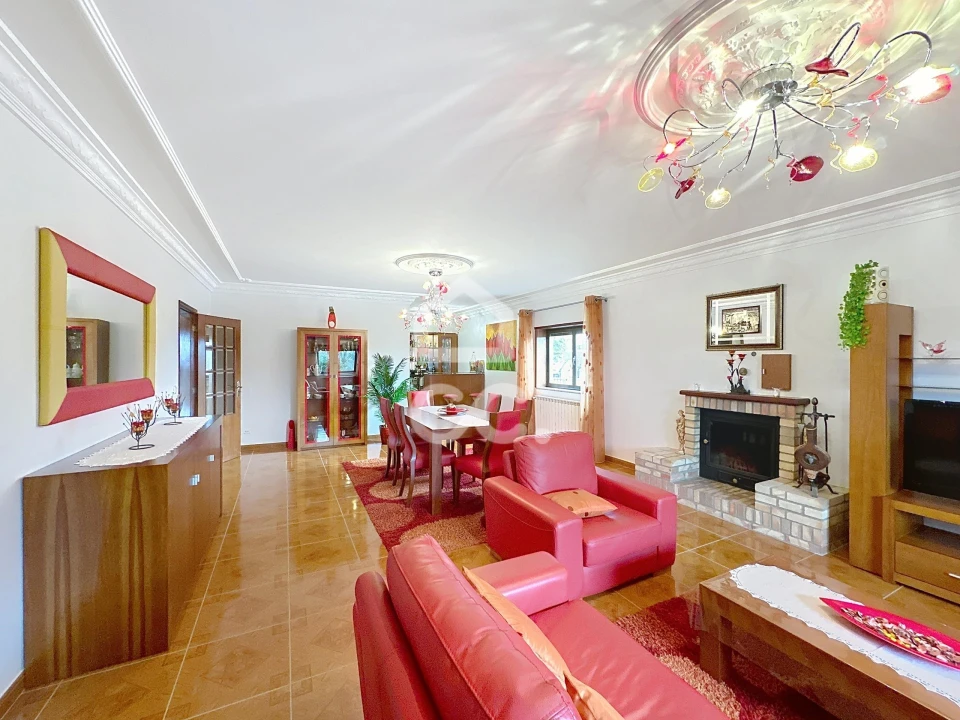 Moradia T4 para Venda em Vilar de Nantes Foto 27