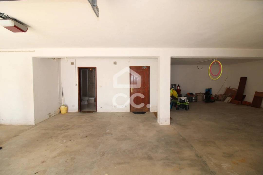 Moradia T4 para Venda em Vilar de Nantes Foto 57