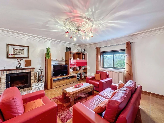 Moradia T4 para Venda em Vilar de Nantes Foto 26