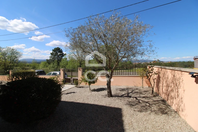 Moradia T4 para Venda em Vilar de Nantes Foto 9