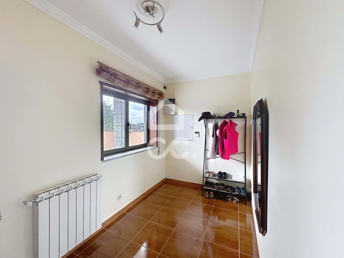 Moradia T4 para Venda em Vilar de Nantes Foto 28