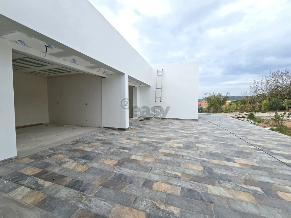 Moradia T4 para Venda em Azueira e Sobral da Abelheira Foto 8