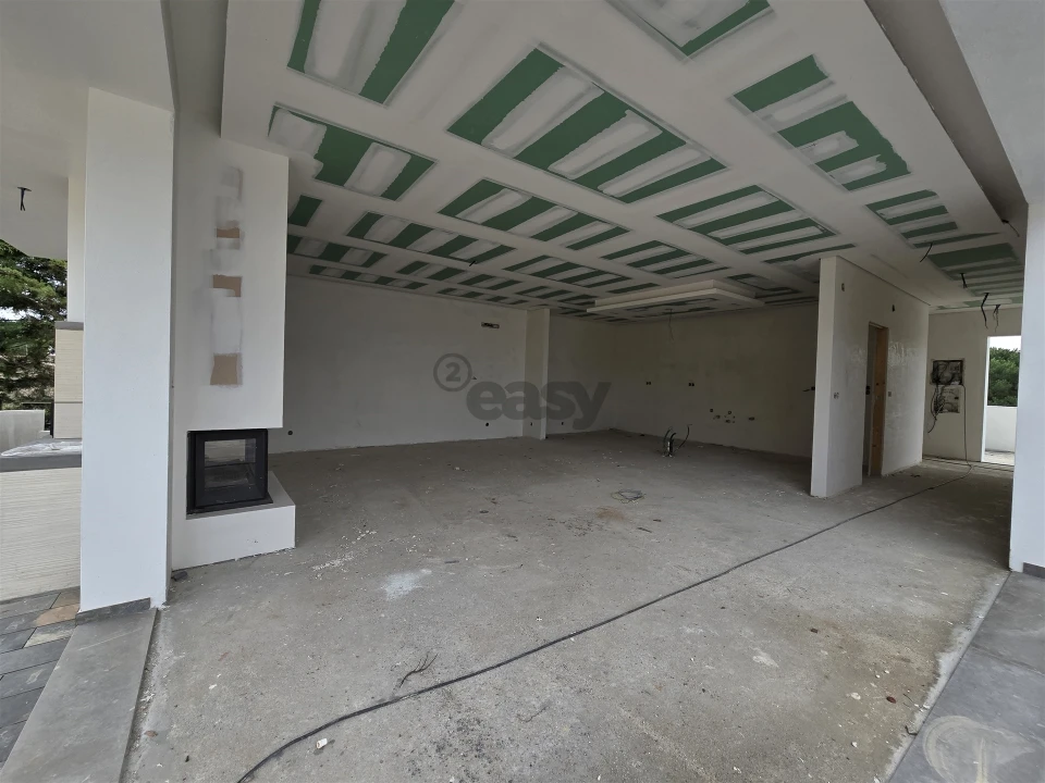 Moradia T4 para Venda em Azueira e Sobral da Abelheira Foto 12